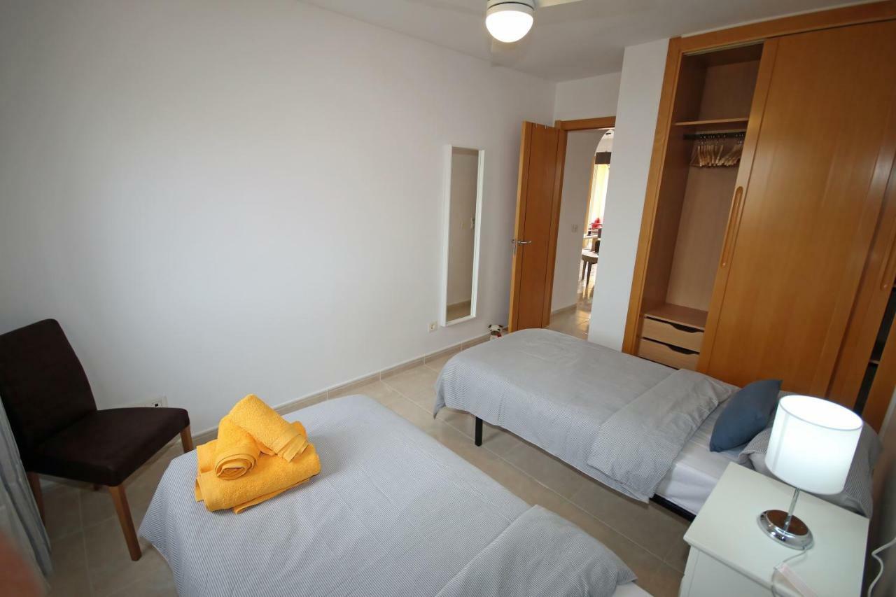 Apartament La Perla By Rentmedano Superb Luxury Duplex, Private Roof Terrace, Ocean View, Pool, Wifi And Parking El Médano Zewnętrze zdjęcie