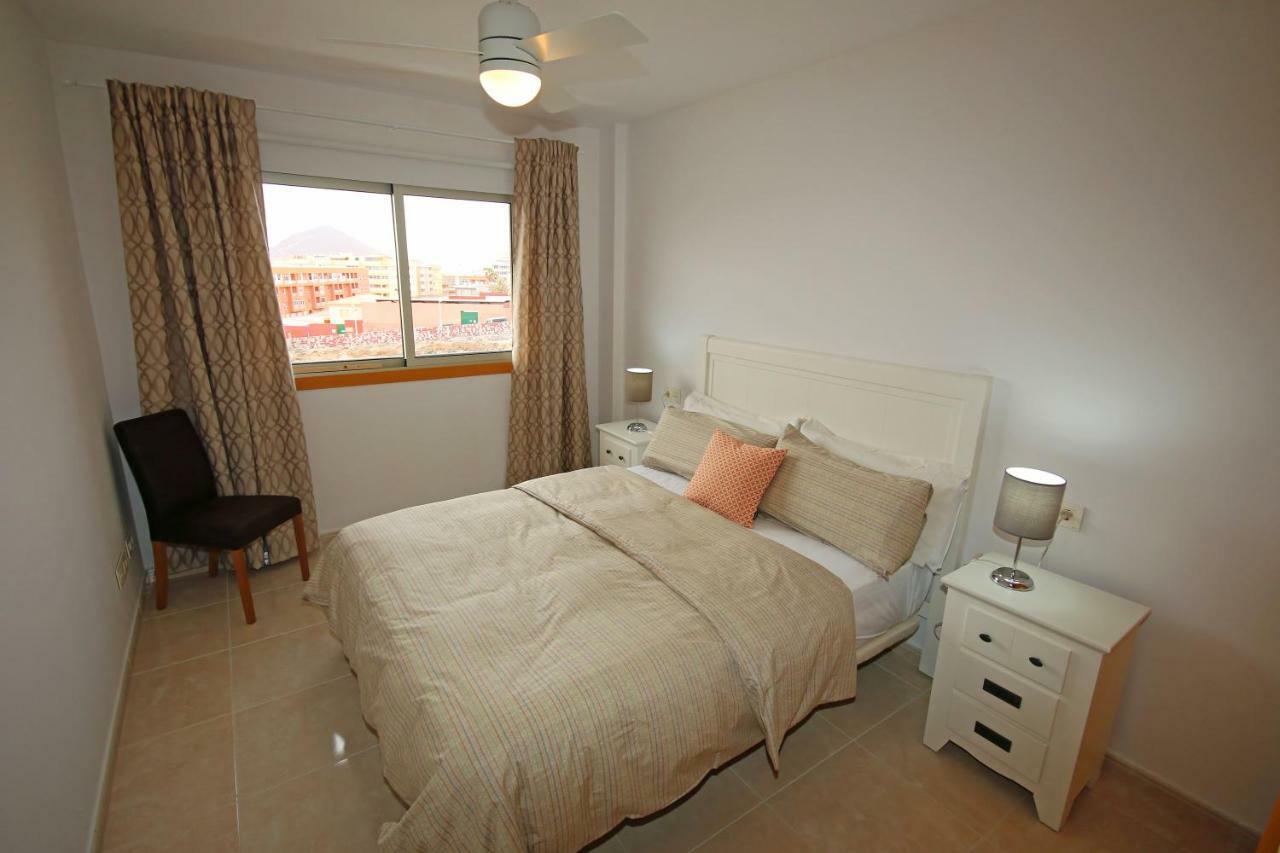 Apartament La Perla By Rentmedano Superb Luxury Duplex, Private Roof Terrace, Ocean View, Pool, Wifi And Parking El Médano Zewnętrze zdjęcie