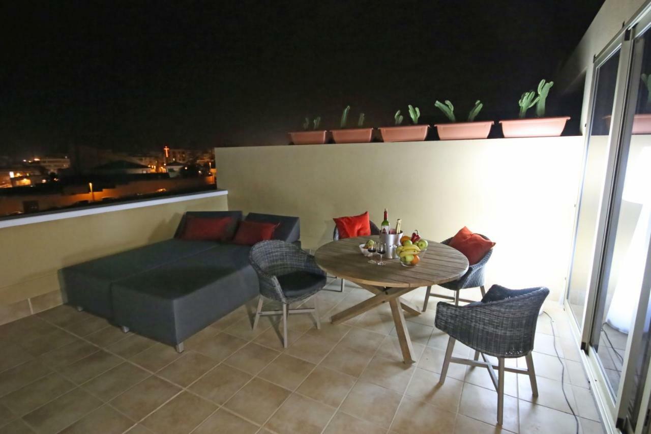 Apartament La Perla By Rentmedano Superb Luxury Duplex, Private Roof Terrace, Ocean View, Pool, Wifi And Parking El Médano Zewnętrze zdjęcie