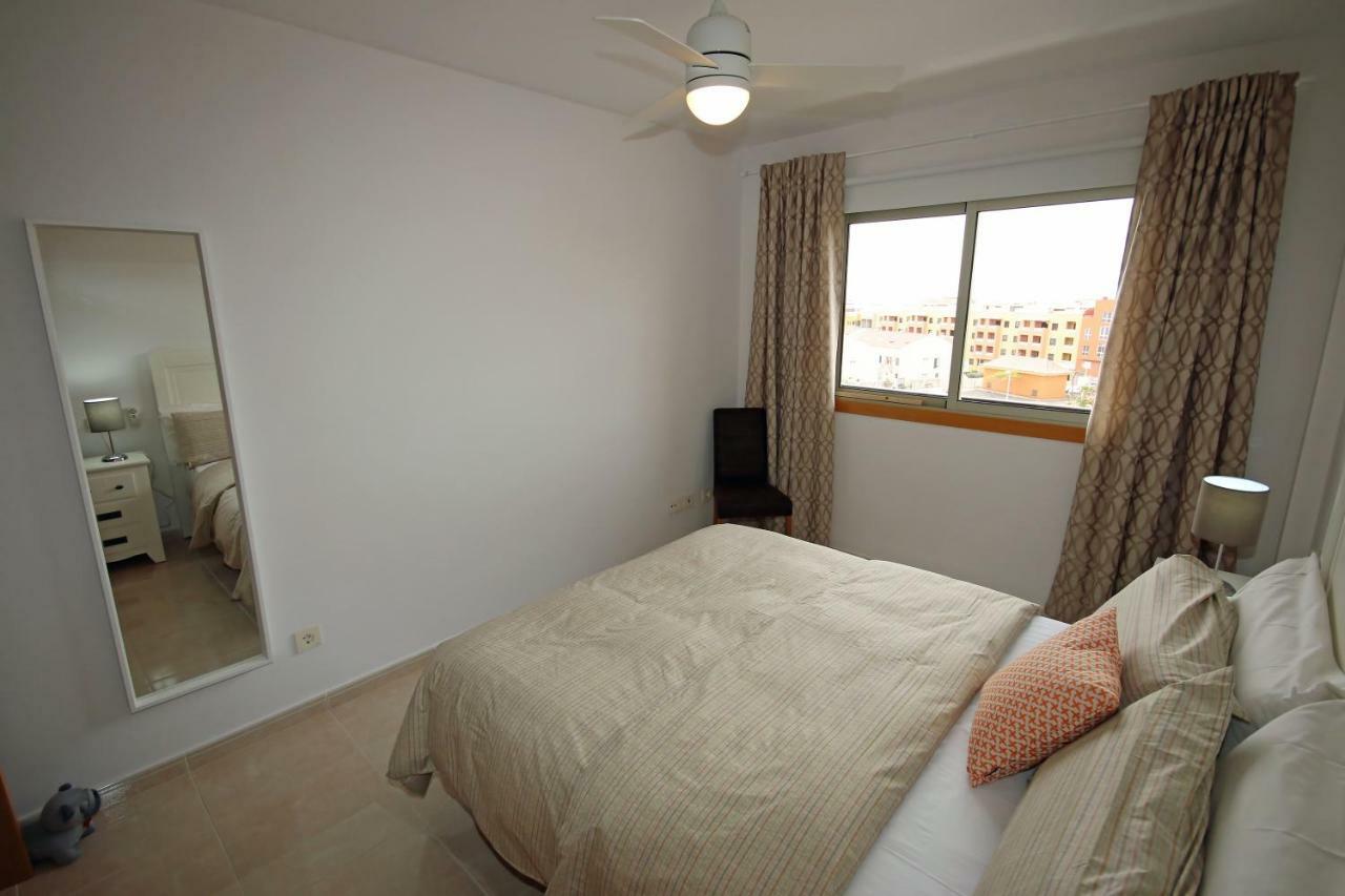 Apartament La Perla By Rentmedano Superb Luxury Duplex, Private Roof Terrace, Ocean View, Pool, Wifi And Parking El Médano Zewnętrze zdjęcie